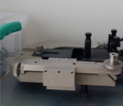 Equipo estereotáxico para administrar medicamentos y otros compuestos en núcleos cerebrales